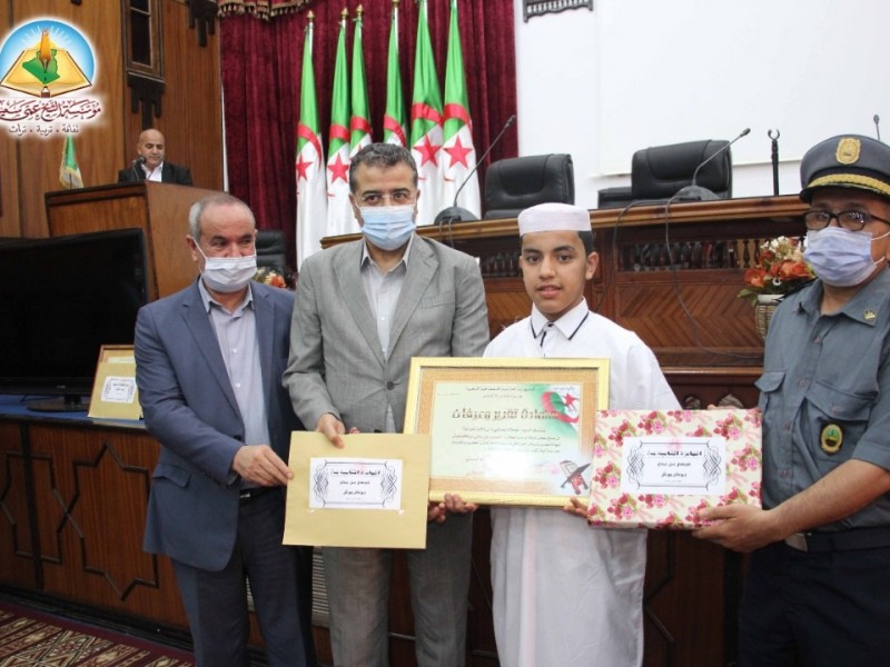 طلبة معهد عمي سعيد يُكرّمون بالنتائج الأولى في مسابقة القرآن الكريم بمناسبة شهر رمضان المبارك
